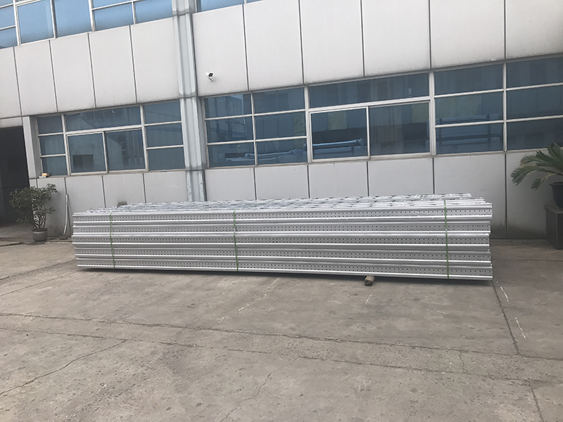 橋架生產(chǎn)車間